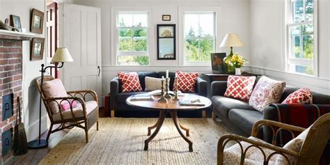 A Century Old Maine Cottage Full Of Coastal Charm With Images Home