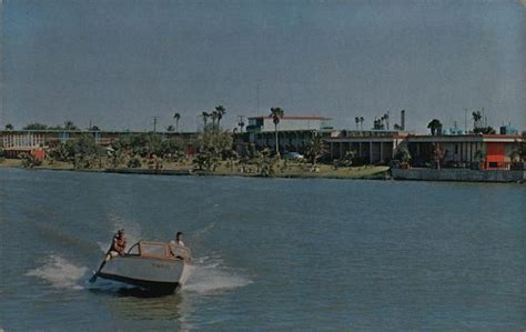 Fort Brown Motor Hotel And Apartments Brownsville Tx Postcard