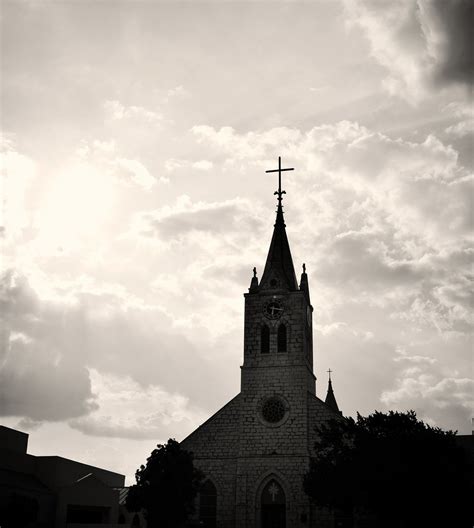 It has a green dome, from which it has gained the name the dome of home from local people. St. Peter and Paul Catholic School | Downtown New ...