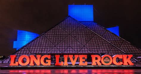 Rock And Roll Hall Of Fame Cancels In Person 2020 Induction Ceremony