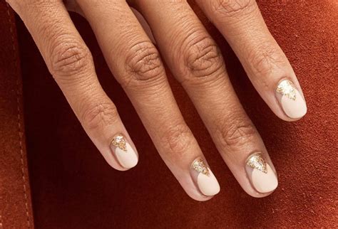 Check spelling or type a new query. 25 Rose Gold Nail Designs That Complement Every Skin Tone