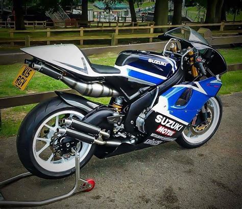 Overall a stunning bike that hopefully we will be. Pin by Steve Streeter on 2 strokes | Racing bikes, Sport ...