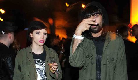 former crystal castles singer alice glass accuses bandmate of sexual assault extra ie