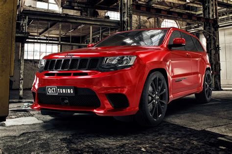888 Hp Jeep Trackhawk Hellhound Delivers Supercar Performance Carbuzz