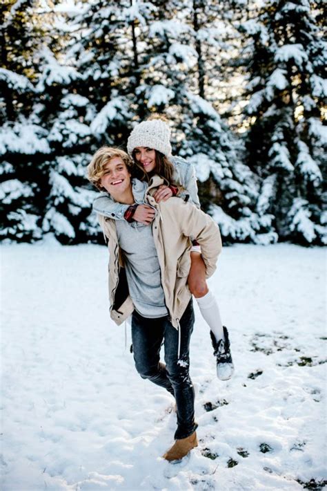 Check spelling or type a new query. Cozy Cabin Couple Portraits in Hood River, OR | Junebug ...