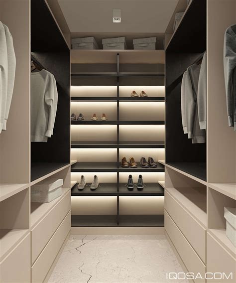 An Approachable Take On Luxury Apartment Design Walk In Closet Design