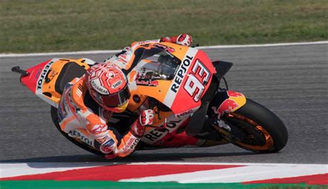 Marc márquez is a spanish motorcycle racer, who is well known for becoming the youngest person to ever win the motogp world championships in 2013. MotoGP, Marc Marquez rassicura sulla spalla: prosegue ...