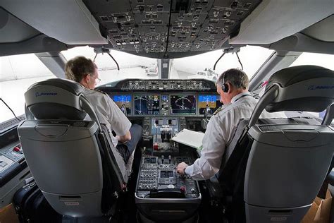 Boeing 787 Flight Deck Boeing 787 Boeing Flight Deck