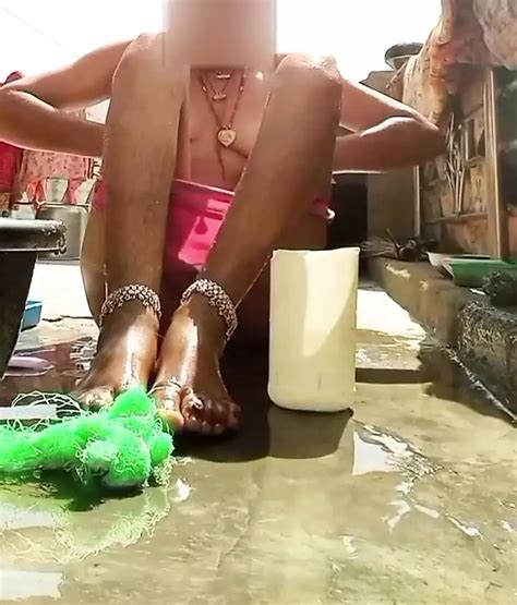 Desi Indian Village Girl Nude Bath And Wash His Fine Pussy Wife Porn
