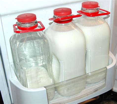Shallow Thoughts from Iowa: Milk Bottles