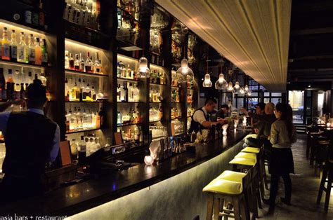 This is my ultimate hong kong nightlife guide featuring the top 20 bars & nightclubs which i carefully selected including places such as eyebar, hq, the. Quinary- innovative cocktail bar in Hong Kong | Asia Bars ...