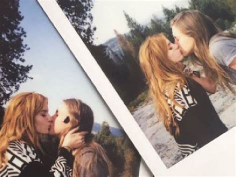 The Snapchat Story Featured Photos Of Bella Thorne Kissing Another Girl