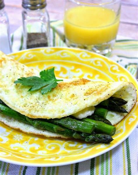 Compare the calorie counts in eggs of different sizes. Low Calorie Egg White Omelet with Asparagus | Holiday recipes vegetables, Easy seafood recipes ...
