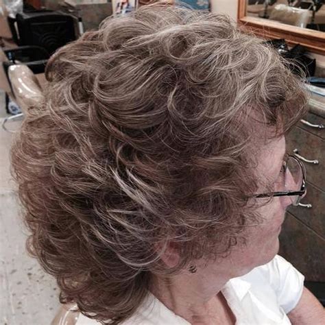 50 Amazing Haircuts For Older Women Over 60 In 2020 2021 Page 10