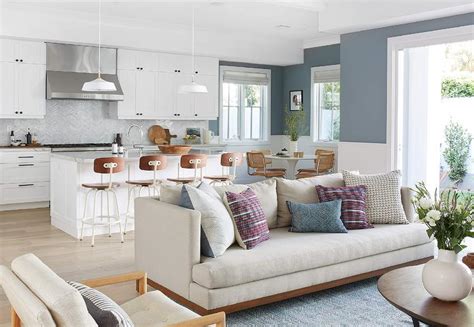 We did not find results for: Cream Tufted Sofa - Transitional - bedroom