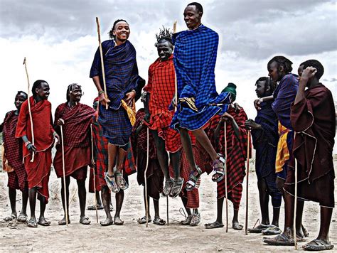 Maasai Warriors Singing And Dancing Born Park Adventures