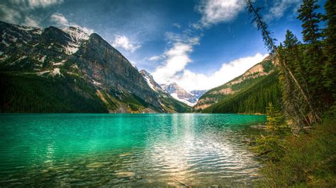 Картинки озеро луиза канада национальный парк банф ледниковое озеро горы лес берег небо