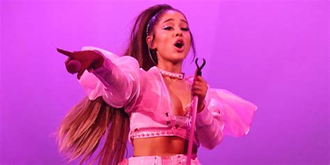 Ariana Grande Offers Voter Registration At The Sweetener Tour Paper