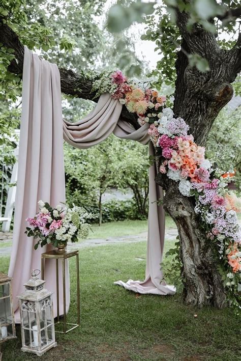 Romantic Flower Gadern Wedding Backdrop Ideas With Drapery Wedding 50