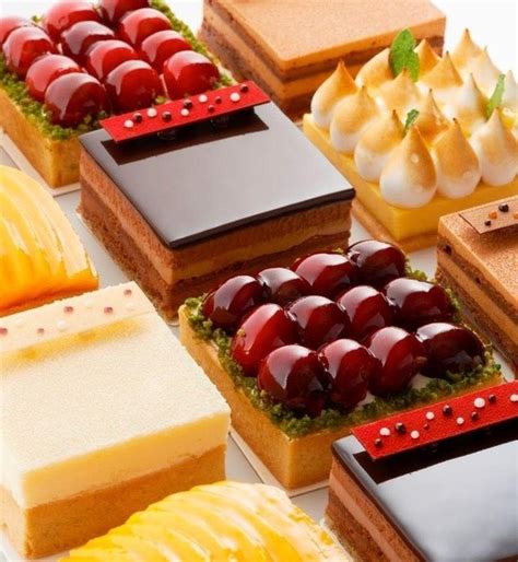 There is something about dining in an idyllic outdoor setting that just makes food taste better. Why aren't there original French pastries in the USA? - Quora