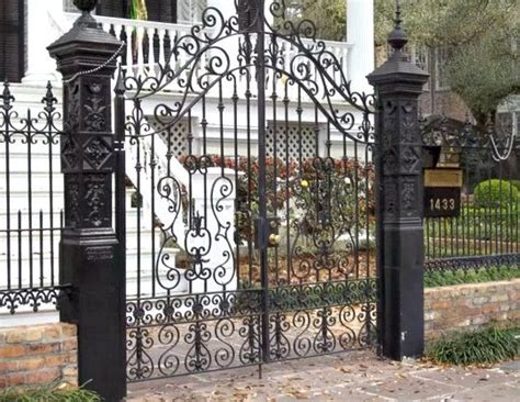 Garden District Courtyard Gates New Orleans French Quarter Is Famous