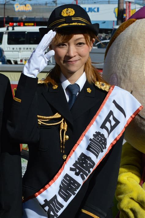 マサヨシ On Twitter 1210 1日警察署長 行ってきました。 途中からだったのですが、楽しかったです。 吉澤ひとみさん