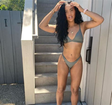 Steph Curry Wife Ayesha Instagram Bikini Photos NBA Star Plays