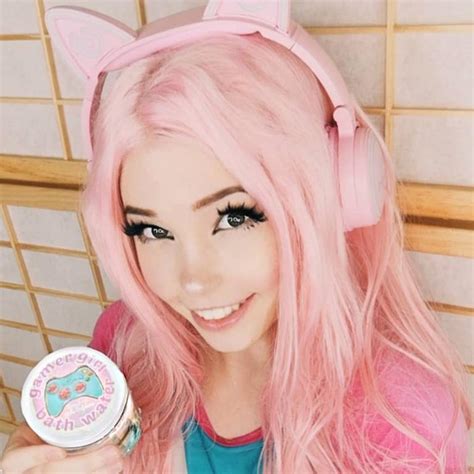 Instagram ‘gamer Girl’ Sells Her Bath Water To ‘thirsty’ Social Media Followers Daily Telegraph