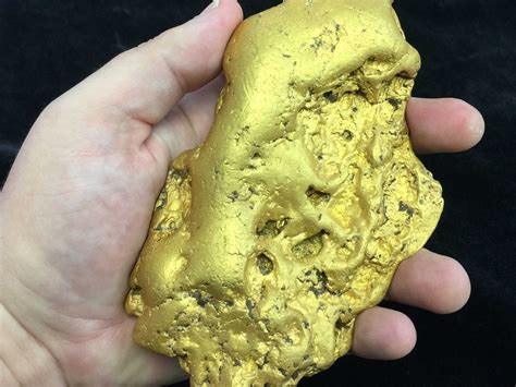 Gold Nugget Discovered In Northern California Sells For ~400000