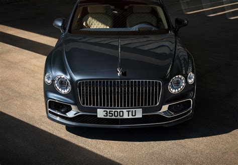 What's the difference vs 2019 flying spur? Bentley details 2020 Flying Spur with twin-turbo W12 ...