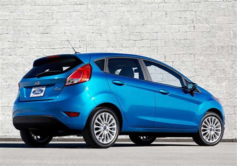 Hiper Carro Novo Ford New Fiesta 2014 chega forte com o preço de R 38 990 Saiba tudo sobre