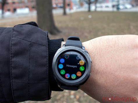 Перевод sports gear на русский. The Samsung Gear Sport is a capable smartwatch even for ...