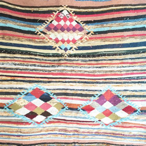 Weitere ideen zu teehaus, marokkanische einrichten, unkonventionelles dekor. Kilim Teppich MLOUWOUN • Dari Design