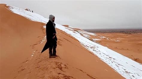 Die ungewöhnliche kältewelle in algerien drang sogar in die sahara vor. Wetterphänomen: Ein Hauch von Schnee in der Sahara - WELT