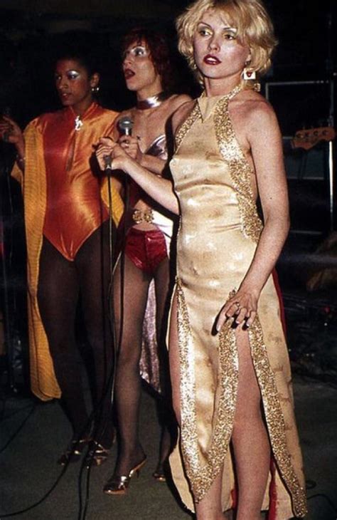 Debbie Harry With The Stilettos 1974 Rblondieband