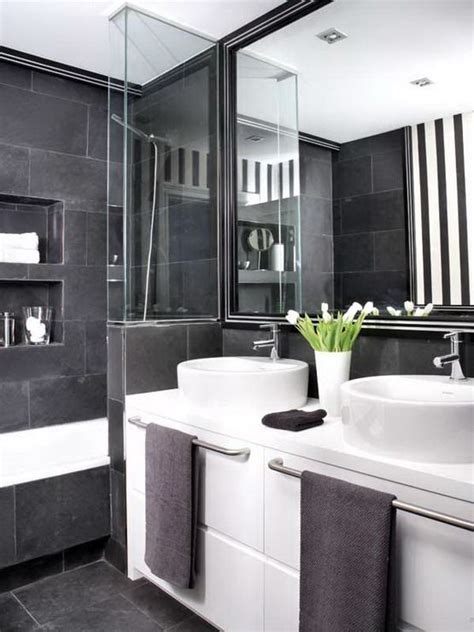 Designers say these bathroom color schemes always work so spend a little time combing through the myriad gray and white bathroom ideas that exist in this world. Cool Black And White Bathroom Design Ideas | Grey, Grey ...