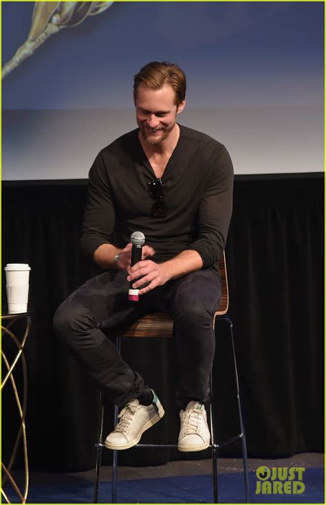 Photo Alexander Skarsgard Flashes Sexy Smile At Teenage Girl Qa 12