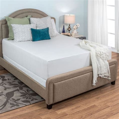 In choosing a mattress size, make sure to choose a size that is big enough to comfortably fit those sleeping in the bed, but small enough to fit comfortably in the room. Select Luxury 14-inch Medium Firm Memory Foam Mattress ...