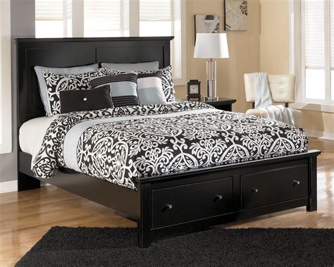 The platform bed in the traditional style can be made with a wooden platform. Signature Design by Ashley Maribel Queen Storage Bed with ...