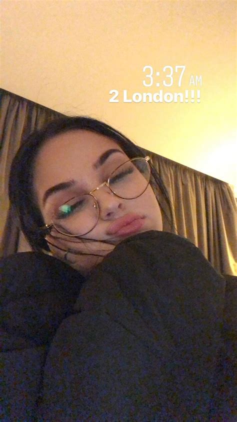 Skylar Wictrb Maggie Lindemann Selfie Poses Insta Hot Sex Picture