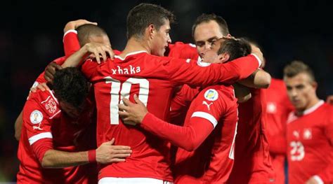 Zwei tage nach dem erfolg gegen island musste sich das team von cheftrainer michael suter portugal mit 29:33 (15:17) geschlagen geben. fussball.ch - Schweiz überholt Brasilien im FIFA-Ranking ...