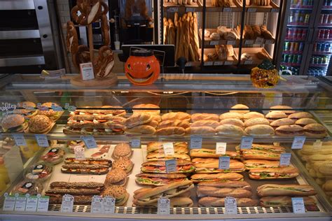 Galettes des rois de la Mie Caline six variétés différentes et toutes