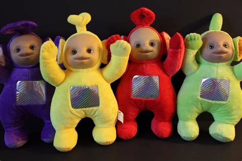 Teletubbies Dipsy And Laa Laa - Teletubbies Set of 4 Plush Dolls Featuring 10″ Po Dipsy Laa Laa and