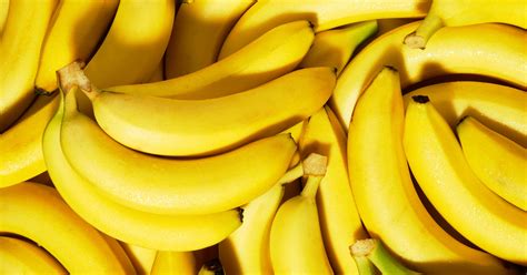 What Is The Right Way To Peel And Eat A Banana
