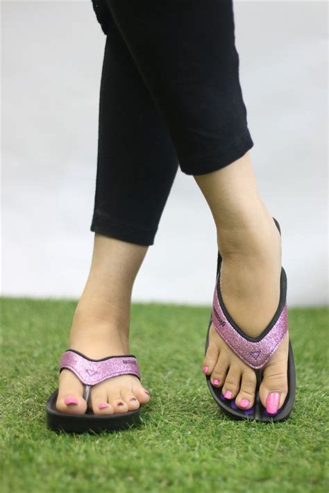 Pin On Sexy Flip Flops For Sexy Womens Sexy Feet