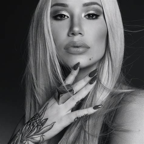 Iggy Azalea Little Sister
