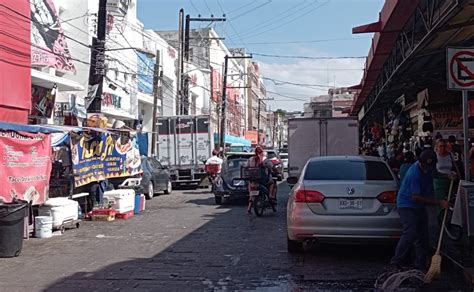 Locatarios Del Mercado Piden Regular Ambulantaje En Mazatlán