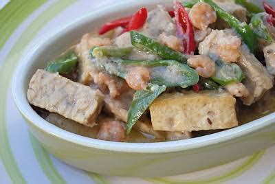 Karena dibuat dari ragam sayuran yang dihasilkan dari kebun. Resep Dan Cara Memasak Sayur Lodeh Tahu Tempe Pedas ...