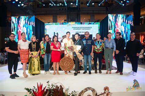Fashion Design Student Wins Habi Kadayawan 2019 Philippine Womens