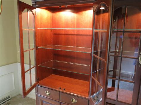 Mahogany Lighted China Cabinet With Glass Doors And Shelves Ebth